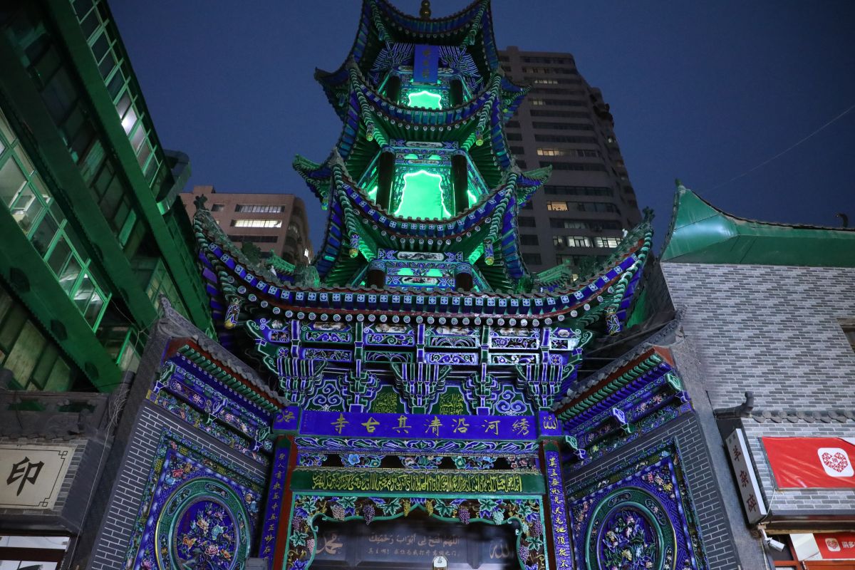 Menilik Masjid Xiuheyan saat bulan suci Ramadan di Lanzhou, China