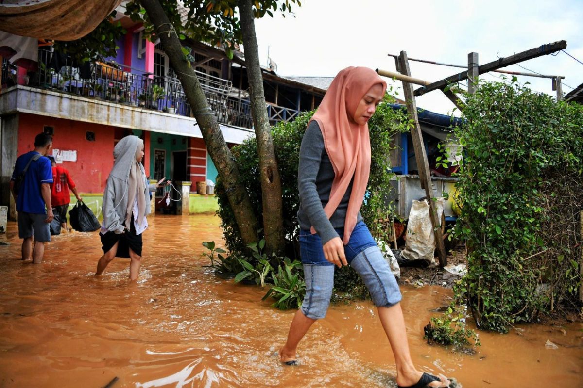 Alih fungsi bantaran sungai Cimande disebut jadi sebab banjir Sumedang