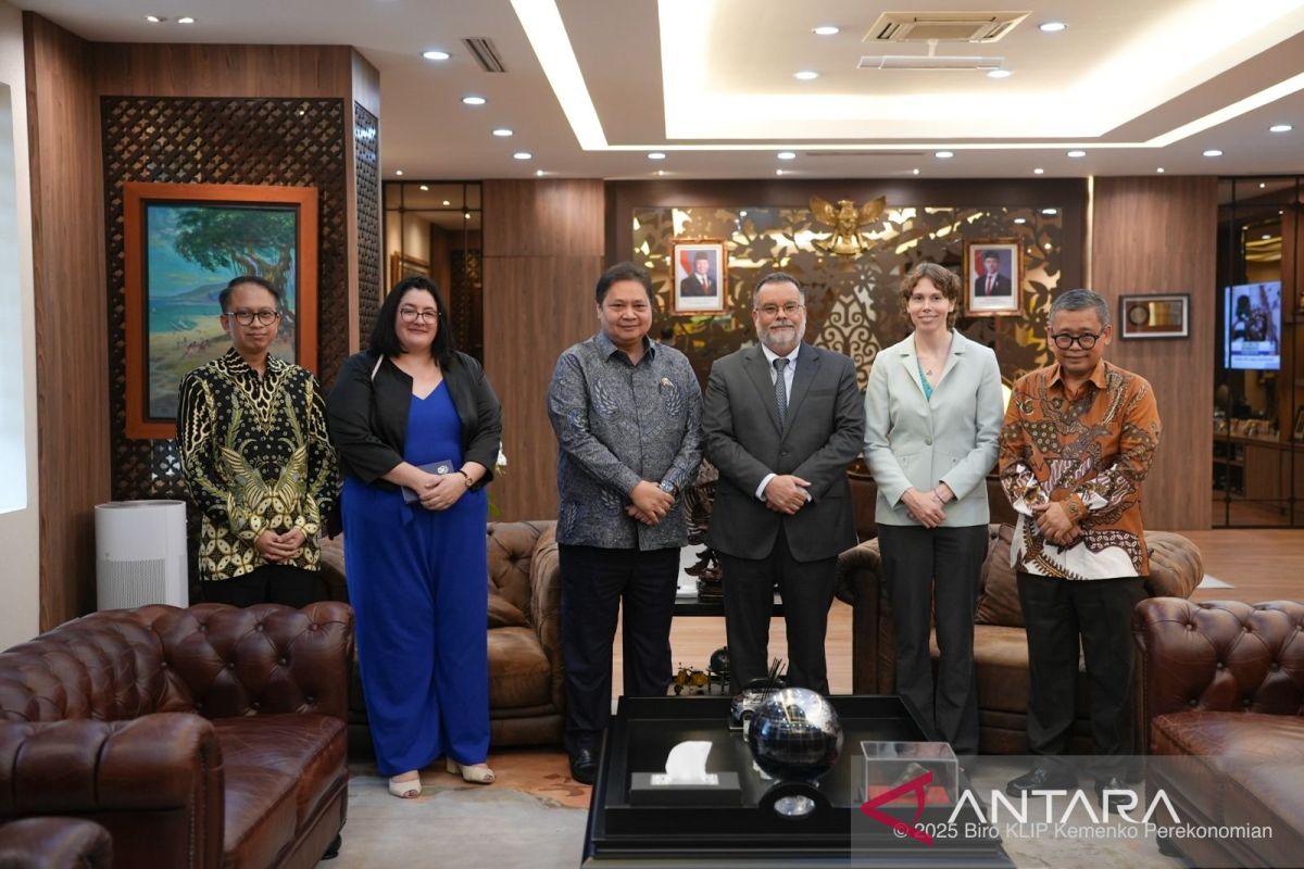 Indonesia secures Chile's support for accession to OECD