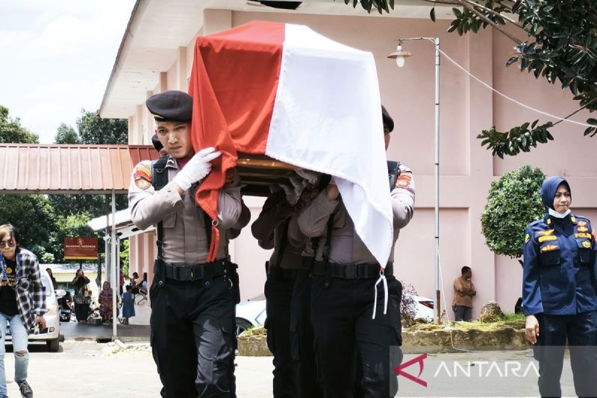 Polri tawarkan kakak polisi gugur di Lampung gabung lewat jalur rekpro