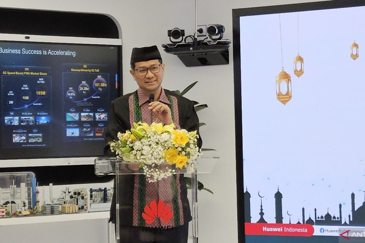 Staf Ahli Menkomdigi ajak insan pesantren teladani sifat Rasulullah