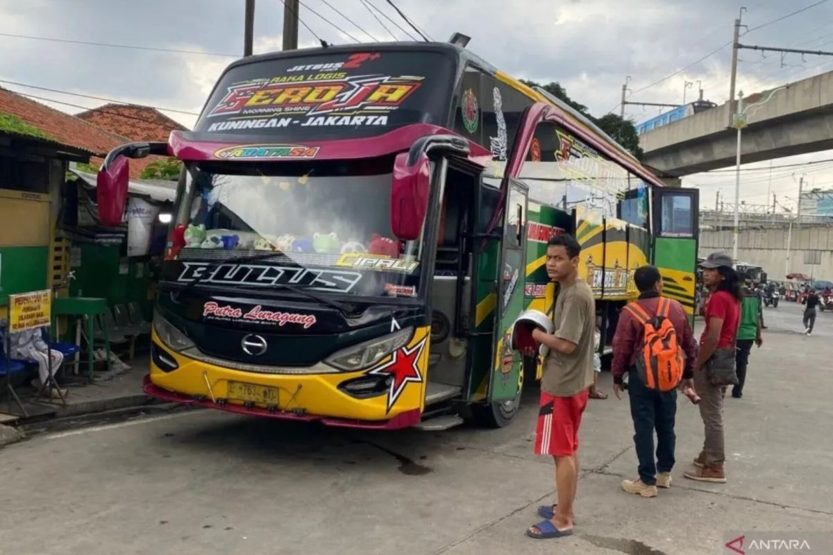 Terminal Lebak Bulus lakukan pra-rampcheck bus jelang Lebaran