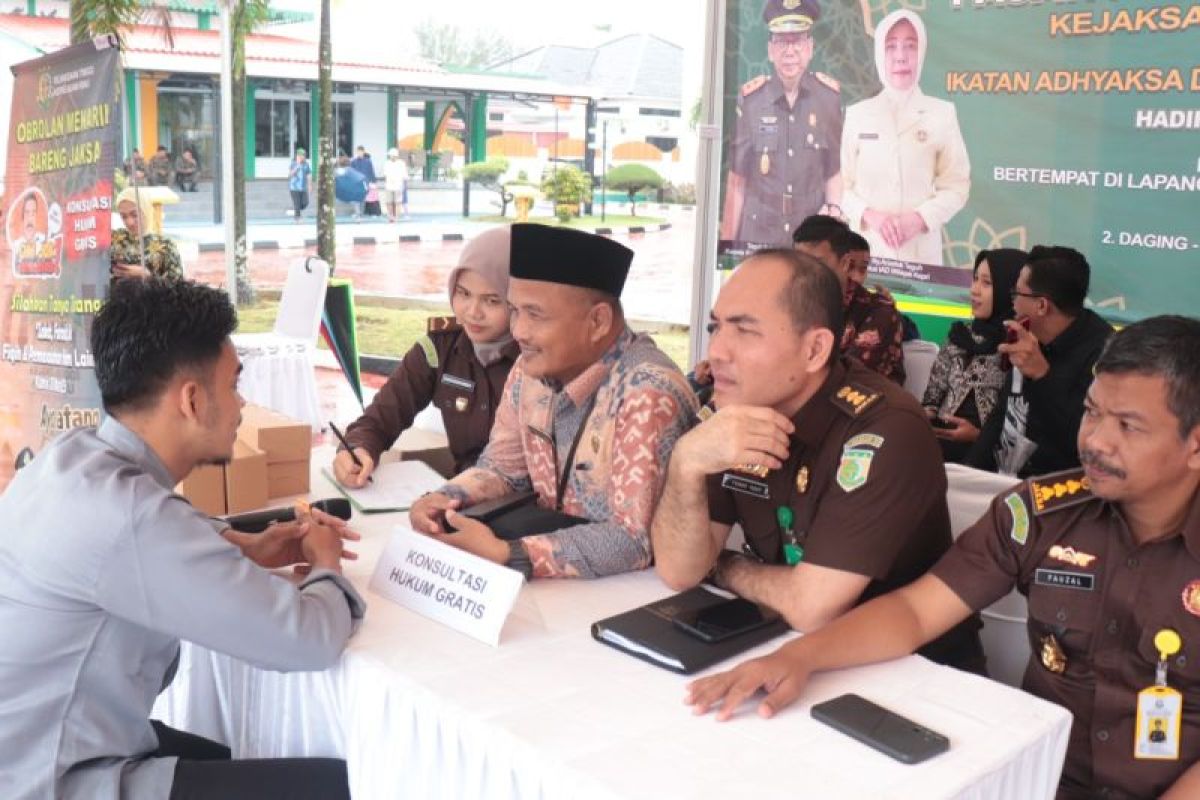 Kejati Kepri beri edukasi hukum kepada warga lewat Om Jak Menjawab