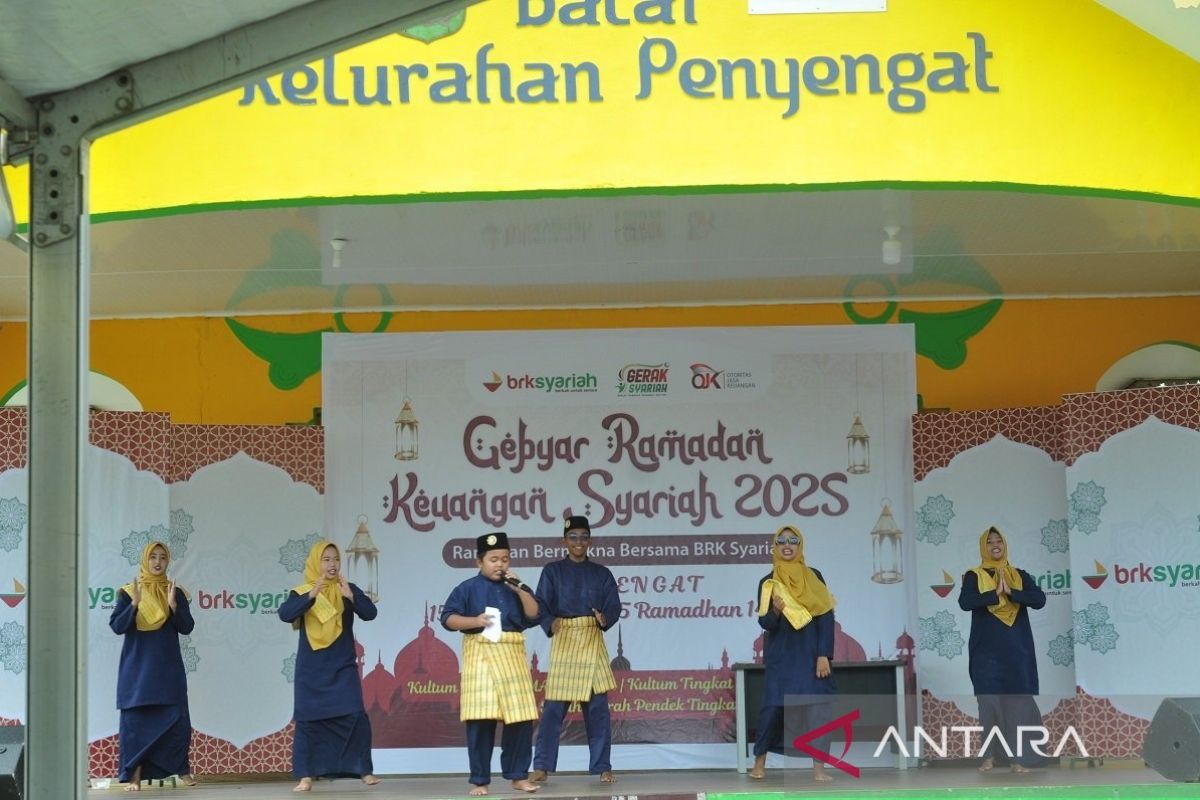 Pelajar Pulau Penyengat kreatif kampanyekan literasi keuangan syariah dalam bentuk teater