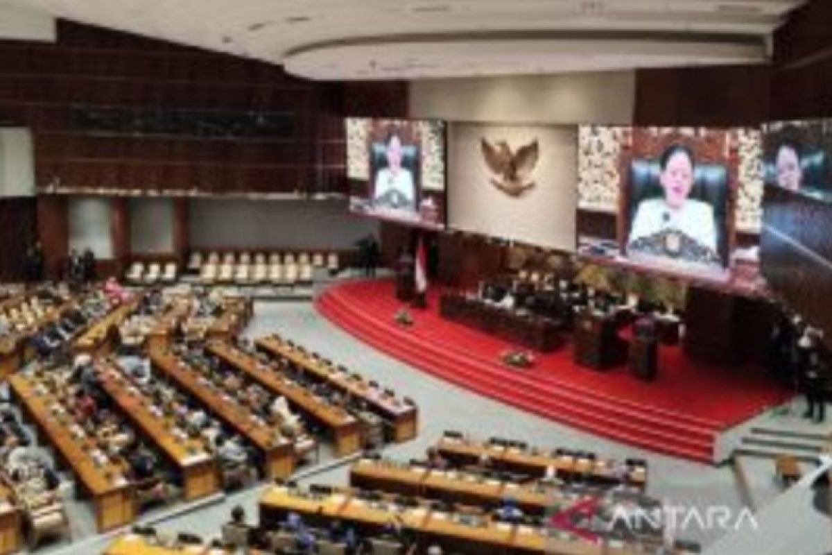 People can seek judicial review of Military Law: Indonesian minister