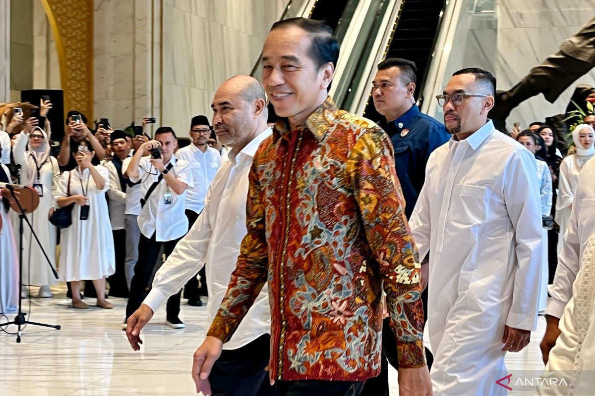 Jokowi hingga Pramono menghadiri buka puasa bersama di Nasdem Tower