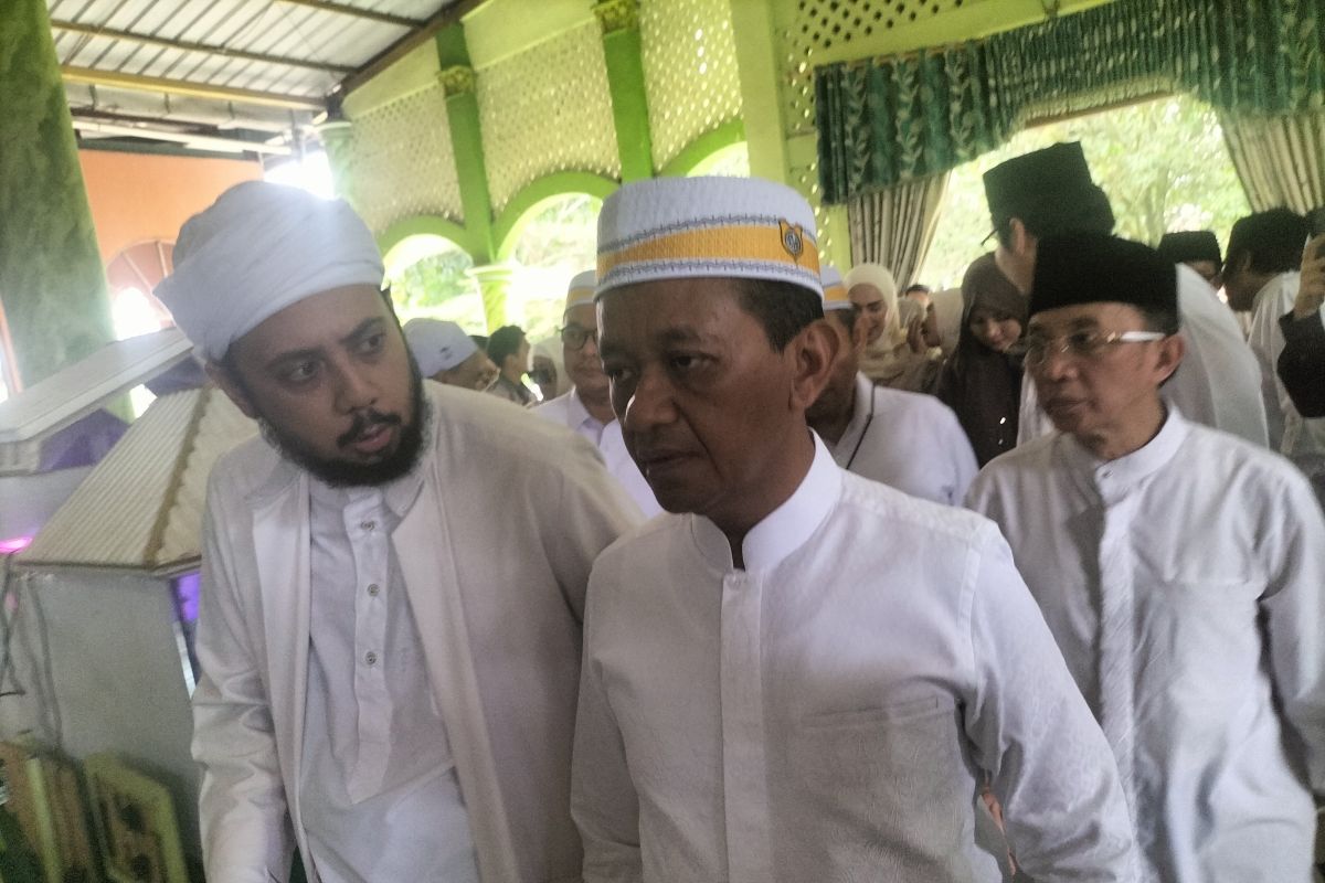 Bahlil gelar Safari Ramadhan ke Ponpes Yayasan Al Ashriyyah Nurul Iman