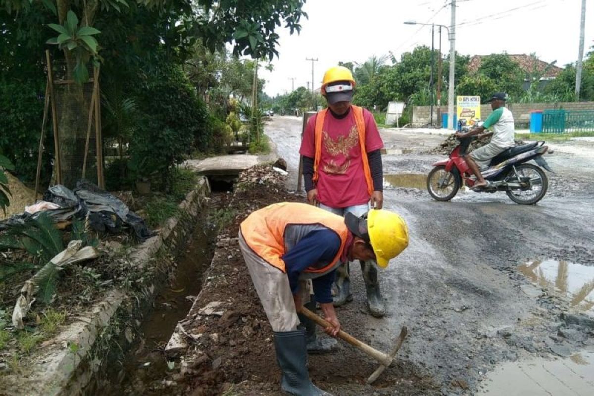 Memperbaiki konektivitas jalan guna menunjang tumbuhnya ekonomi Lampung