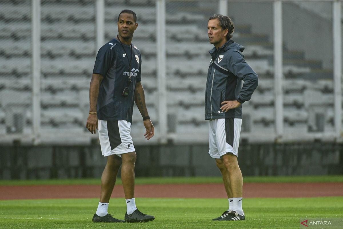 Alex Pastoor: Target ke Piala Dunia 2026 tak logis untuk Indonesia