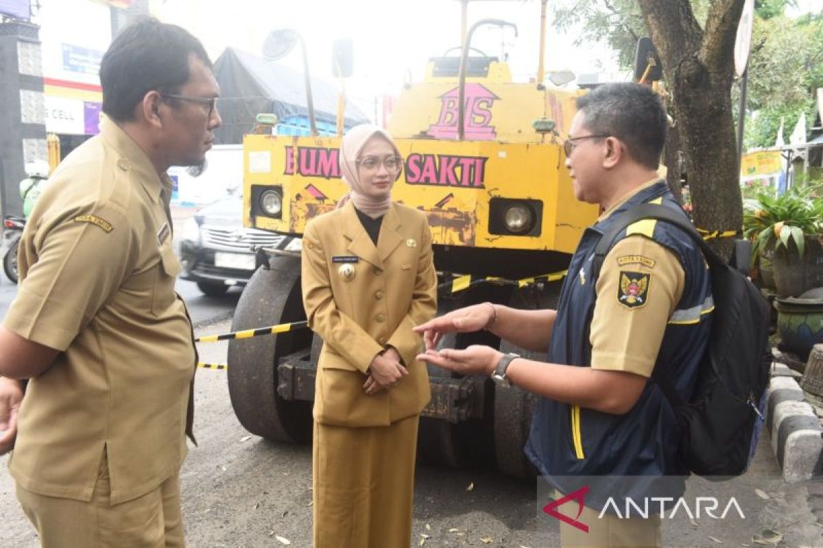 Pemkot Kediri kebut perbaikan jalan jelang Lebaran