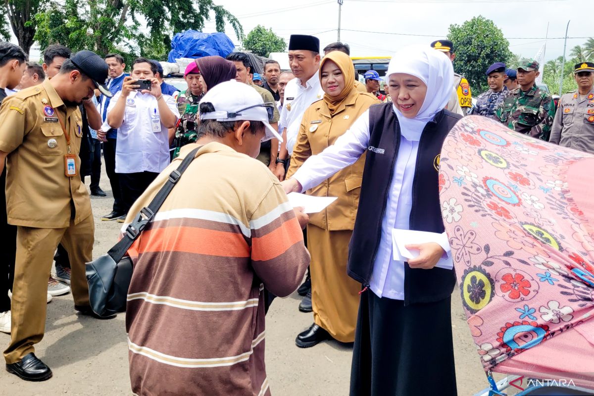 Khofifah pastikan Stok bahan pangan aman menjelang Lebaran