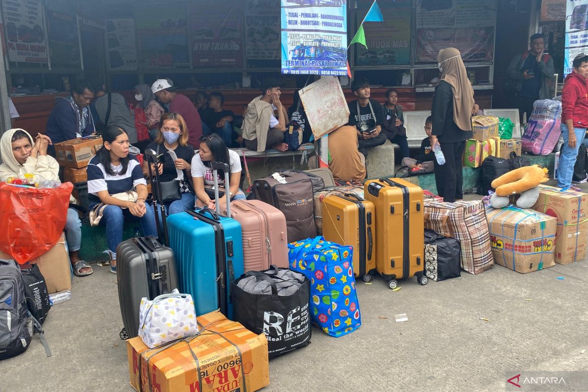 4.708 pemudik berangkat melalui Terminal Lebak Bulus pada H-6 Lebaran