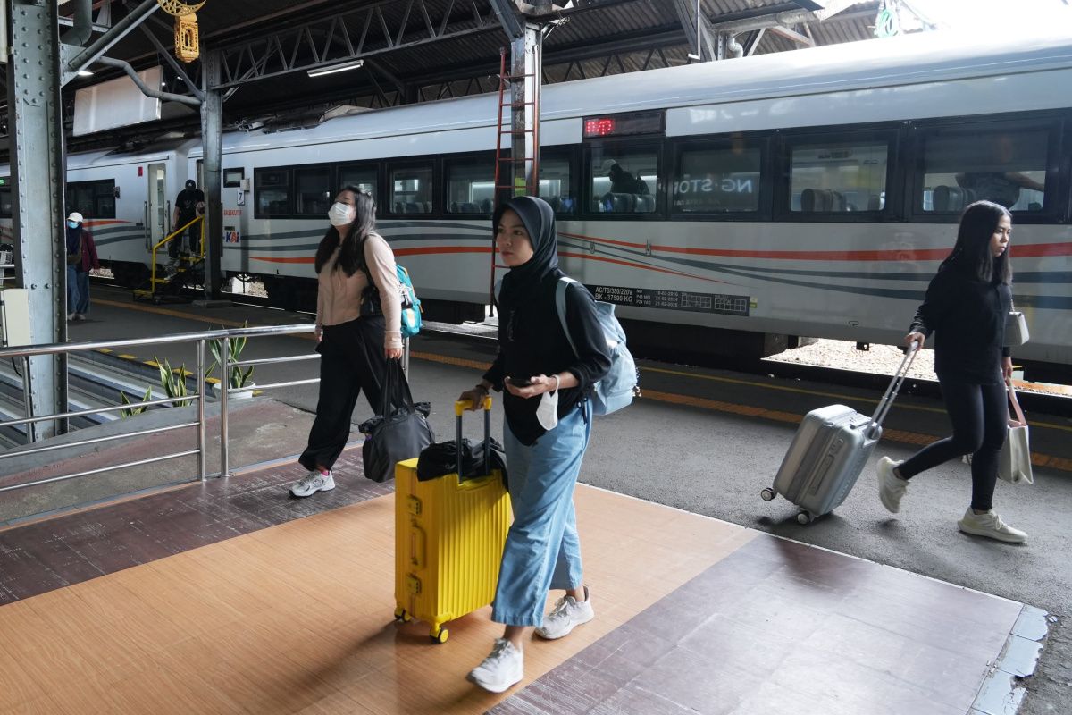 8.761 penumpang tiba di Semarang per hari jelang Lebaran