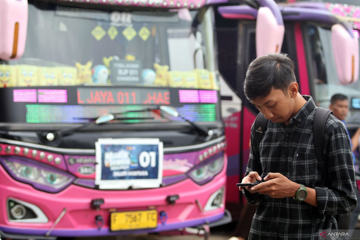 Kemarin, Kemkomdigi pastikan jaringan stabil hingga Google AI digugat