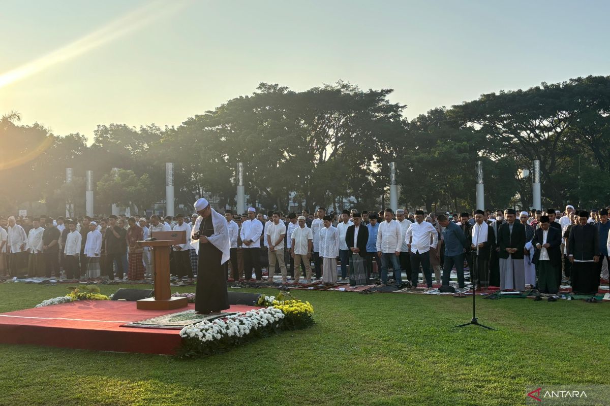 Cuaca cerah berawan saat Shalat Idul Fitri di Jawa Barat