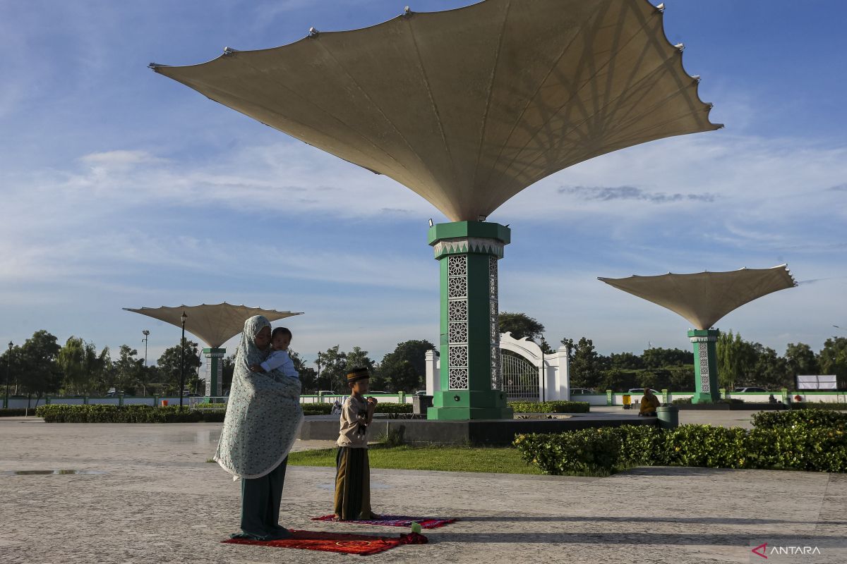 Cuaca berawan-hujan diprakirakan terjadi di sejumlah kota, Serang berawan