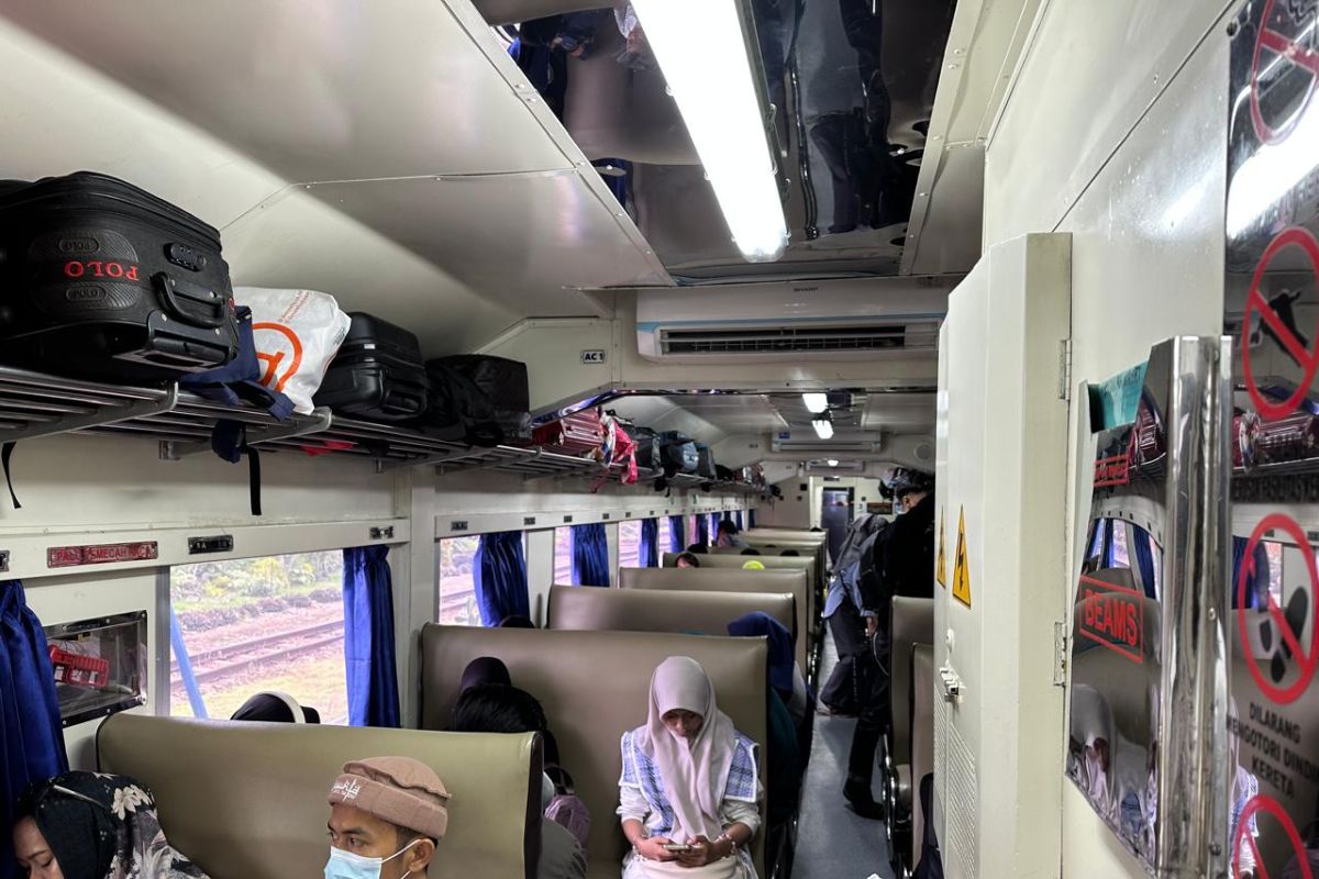 KAI Tanjungkarang telah angkut 15.000 lebih penumpang pada arus balik