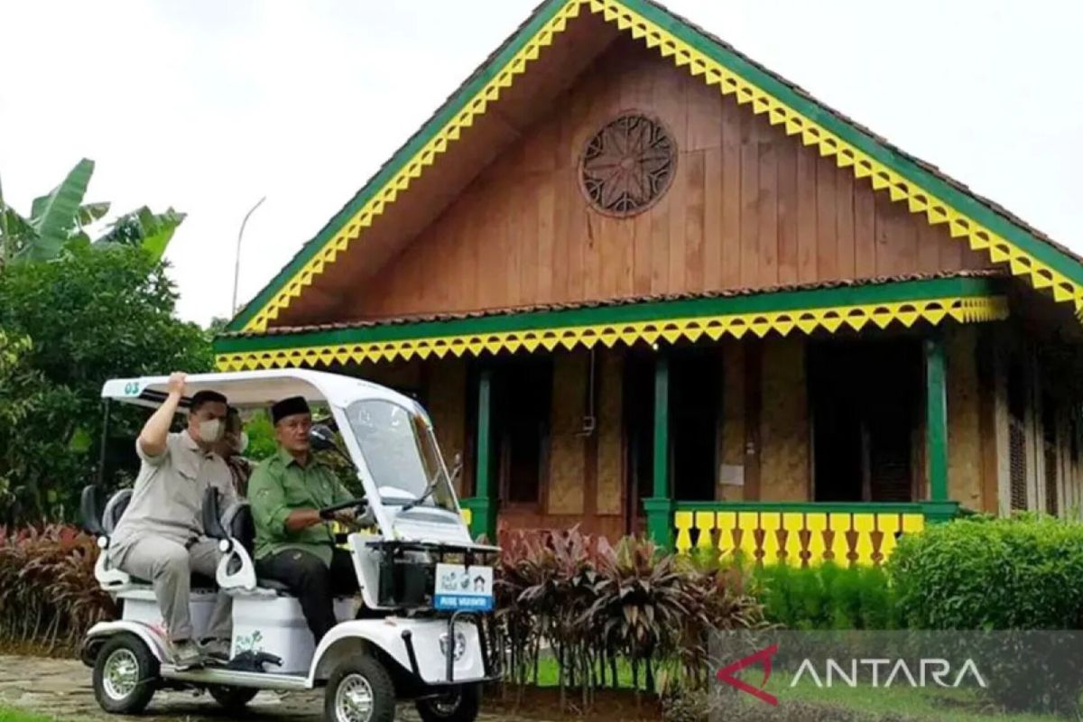 Pagelaran Kesenian Betawi ramaikan Lebaran di Setu Babakan