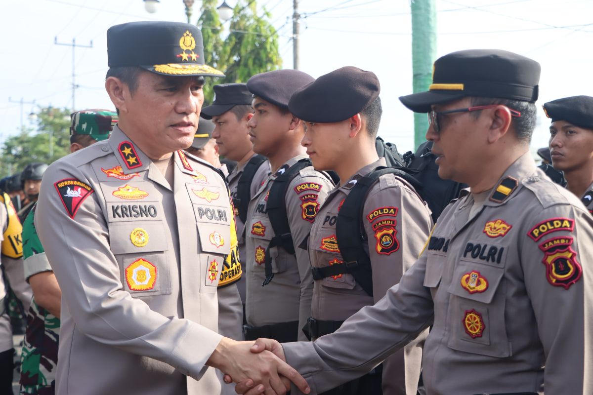 Kapolda Jambi hadiri apel pergeseran personel pengamanan PSU di Bungo