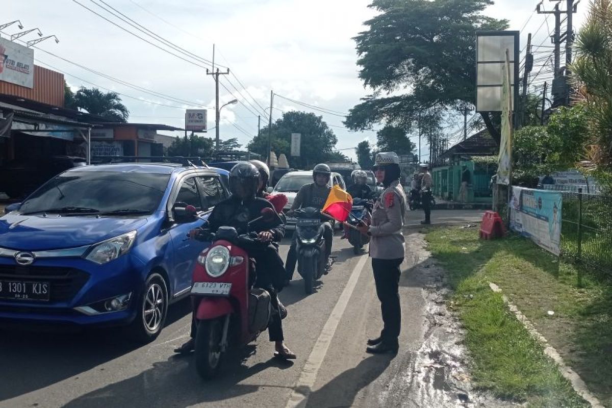 Ruas jalan Rangkasbitung-Pandeglang padat lancar