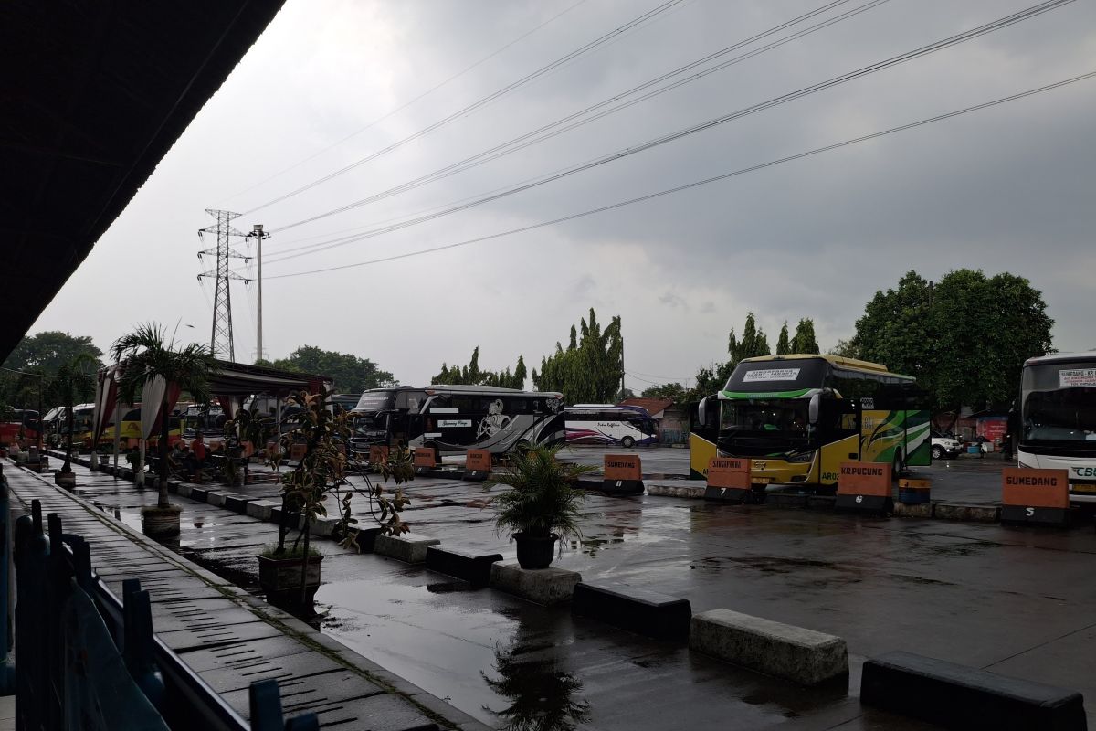 Kedatangan di Terminal Kampung Rambutan bakal terus naik hingga malam