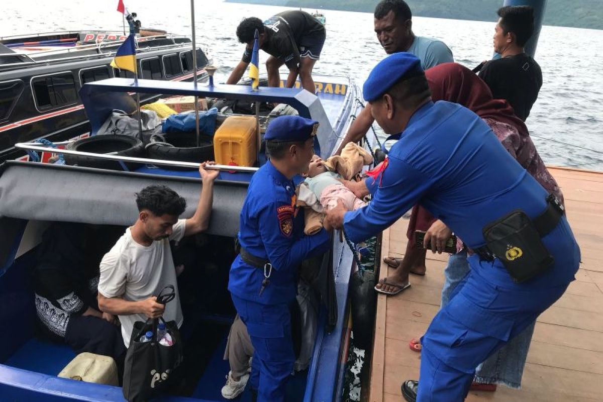 Polairud Polda Malut awasi sejumlah pelabuhan selama libur  Lebaran