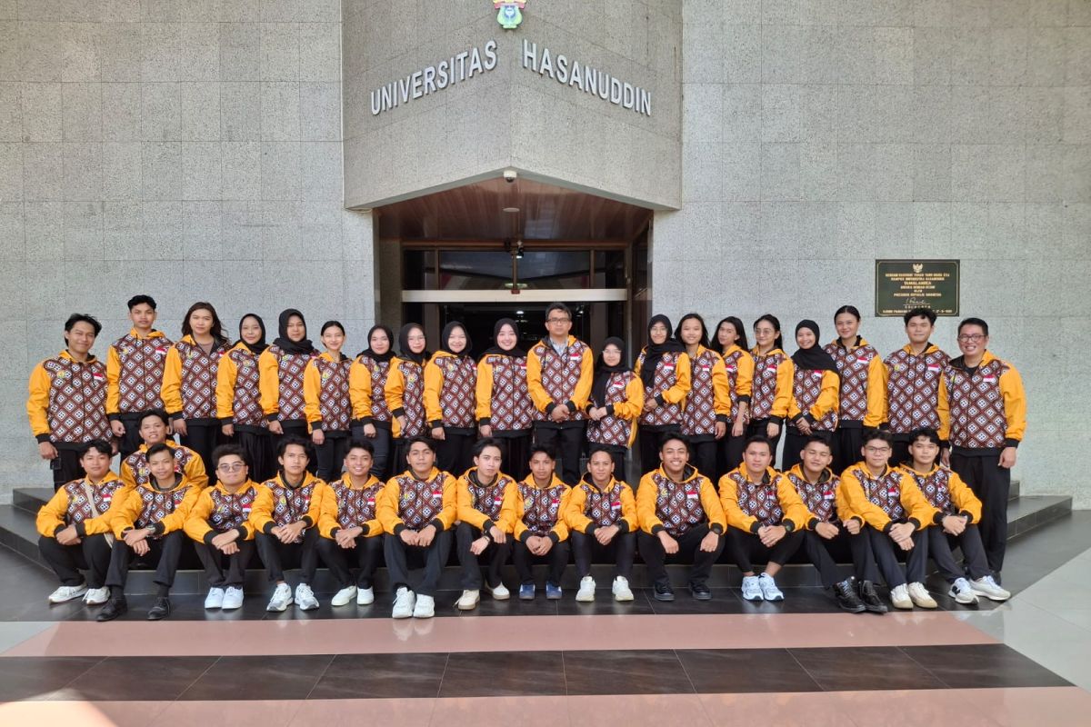 Tim paduan suara Unhas bertanding diajang internasional di Vietnam