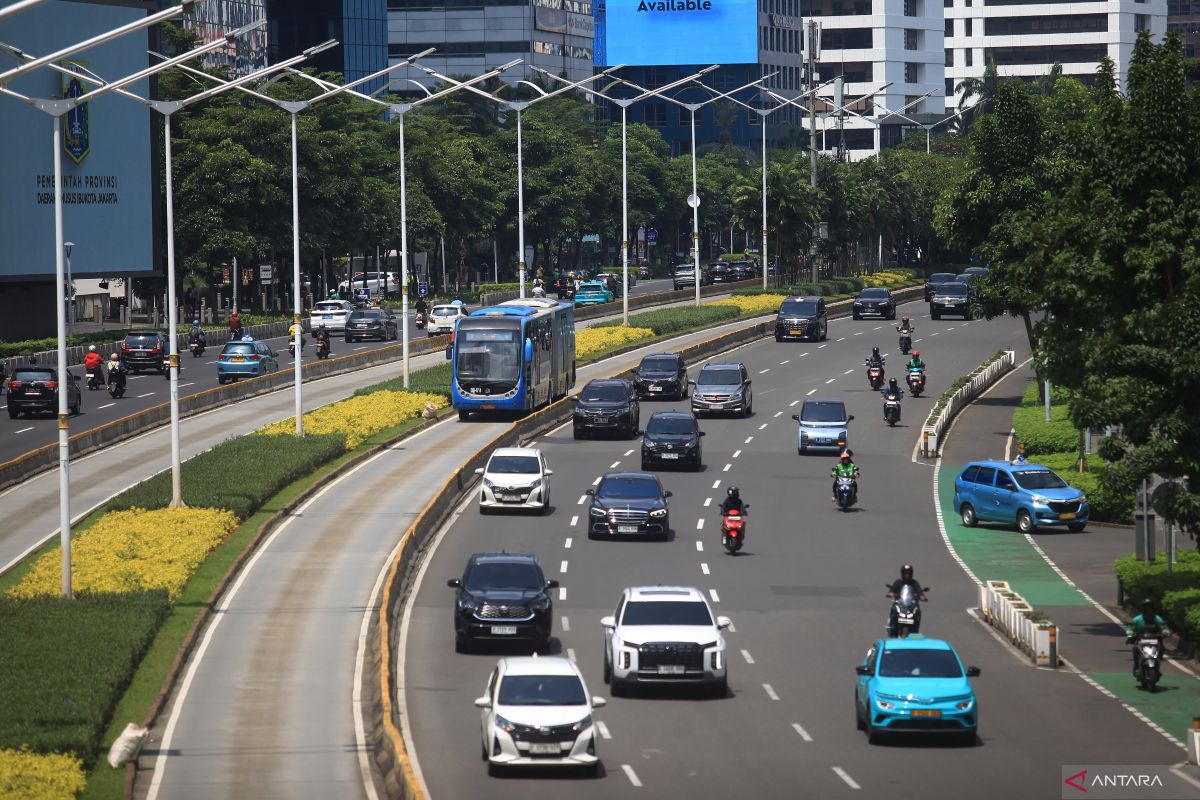 Jakarta uses AI traffic system to cut road congestion: governor