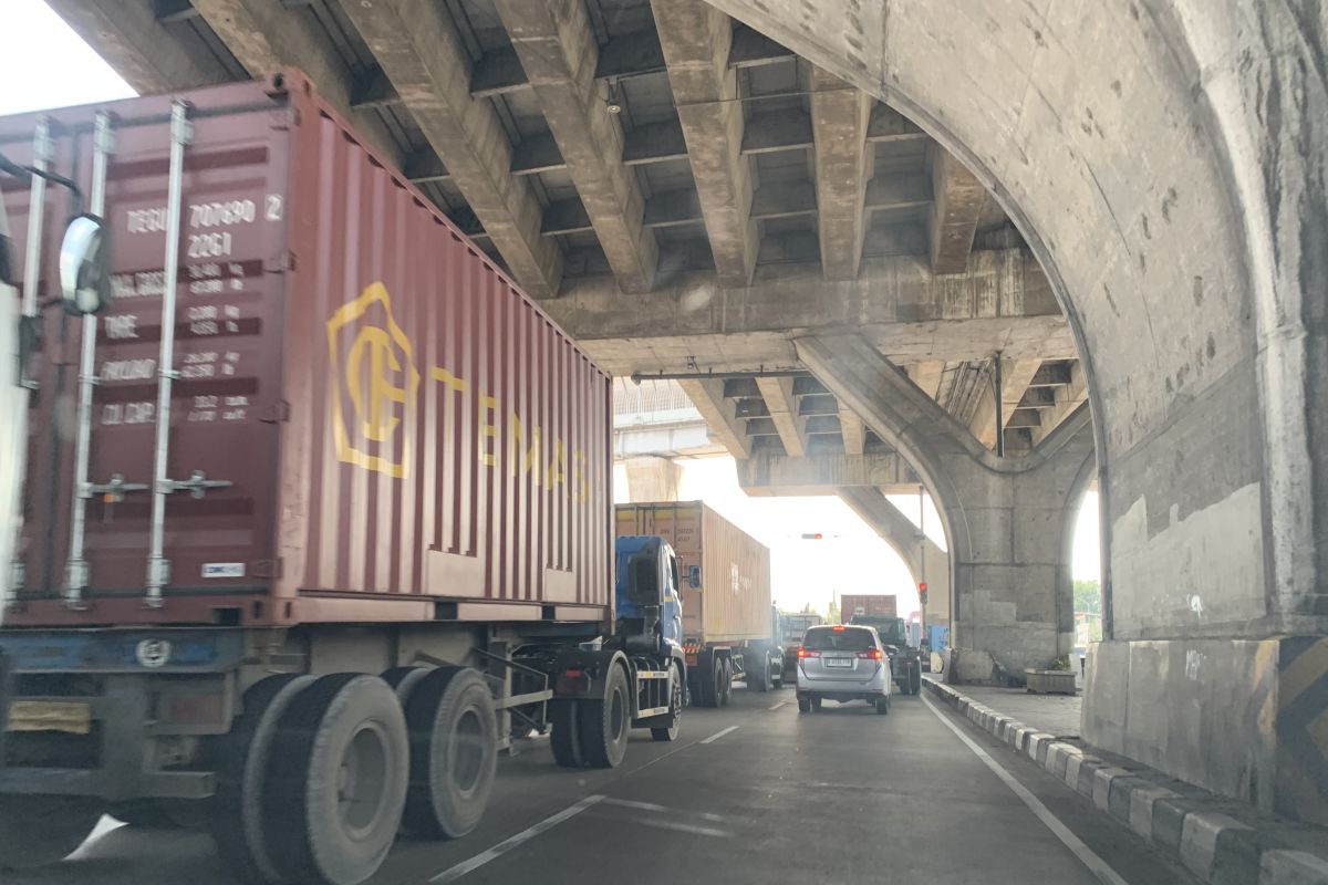 Pemkot antisipasi kemacetan akibat antrean truk peti kemas di Jakut