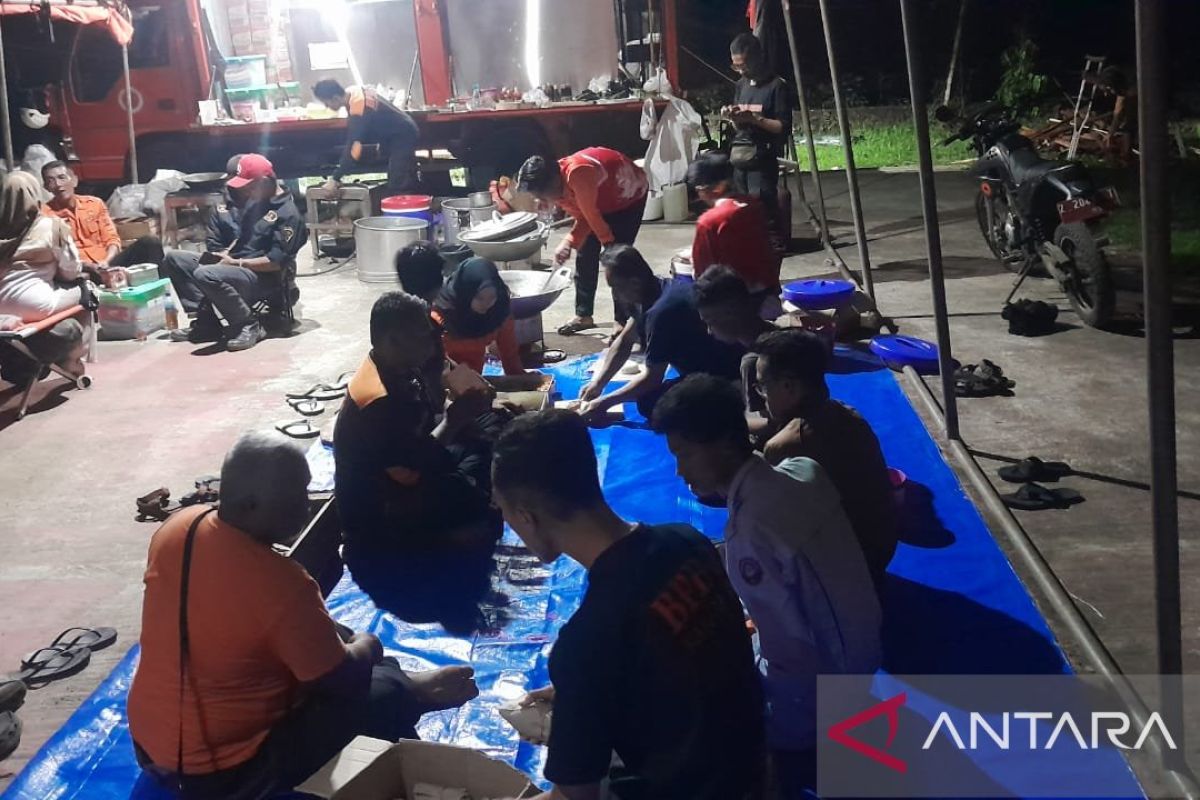 BNPB: Logistik korban longsor di Cimahi - Ciamis Jabar sudah terpenuhi
