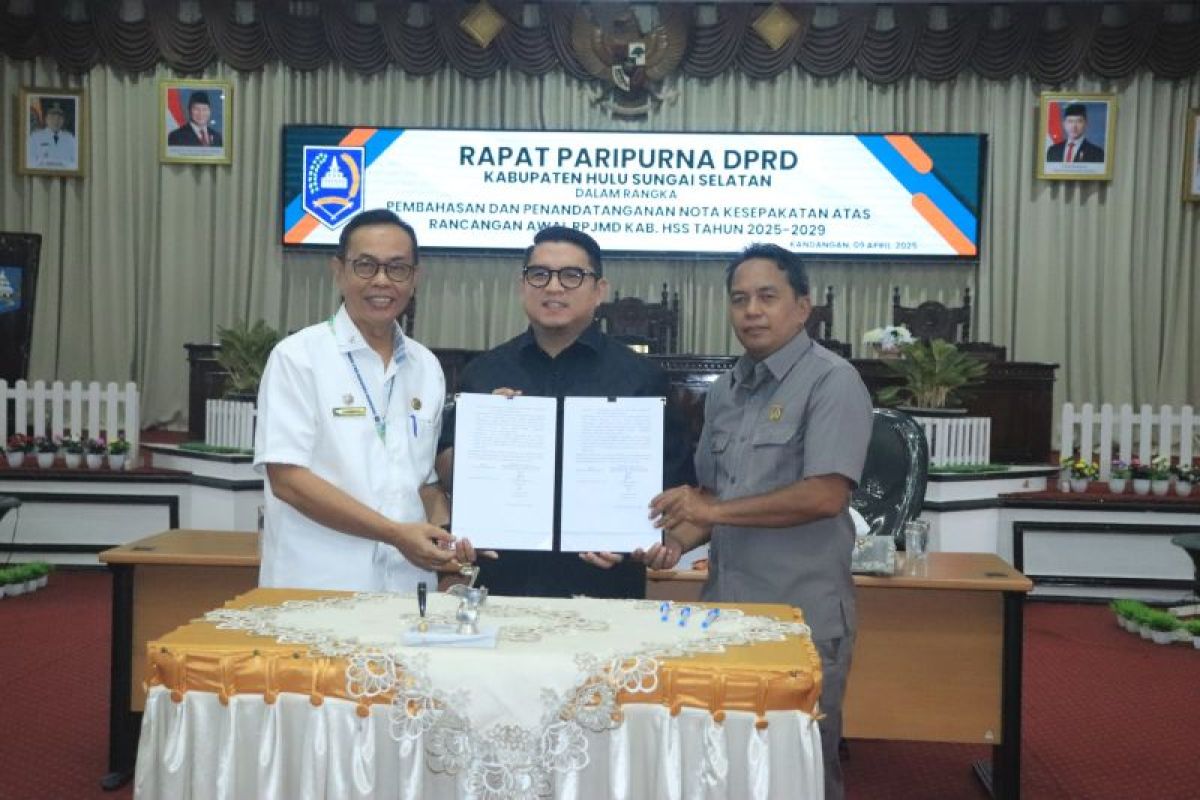 Pemkab-DPRD HSS tandatangani nota kesepakatan rencana awal RPJMD 2025-2029