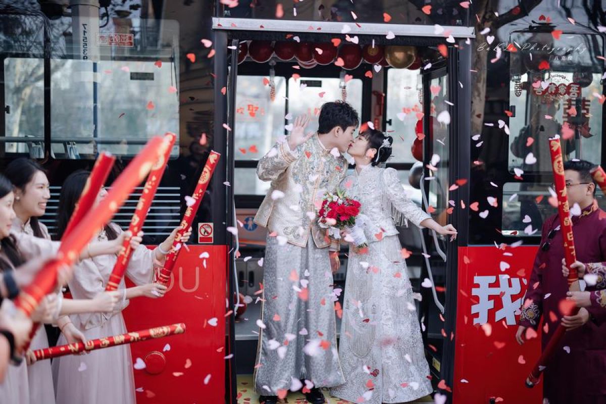 China longgarkan aturan nikah supaya banyak pasangan bina rumah tangga