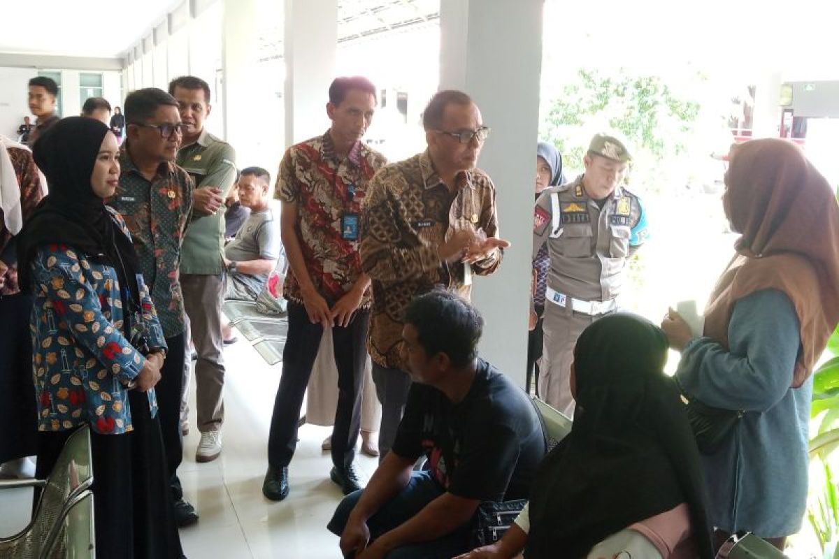 Bupati Belitung desak RSUD Marsidi Judono benahi pelayanan