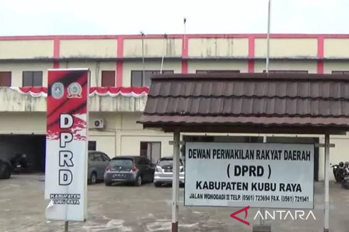 Bupati Kubu Raya dorong pembangunan gedung permanen DPRD