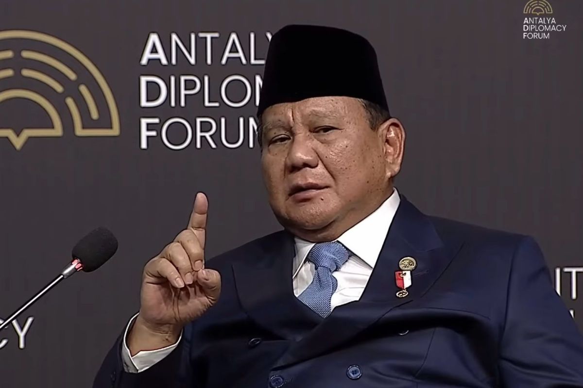 Presiden Prabowo ungkap pengalaman pribadi sebagai bukti komitmen demokrasi