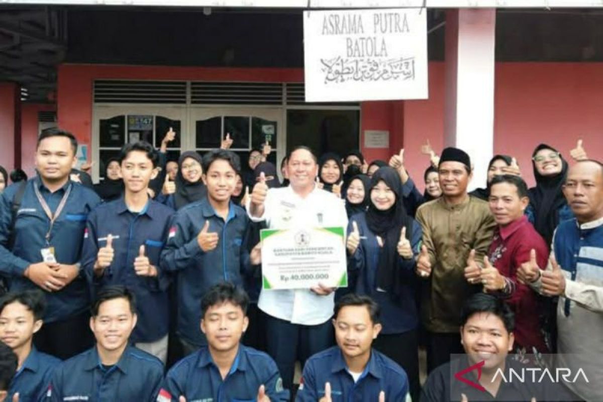 Bupati: Mahasiswa Batola di Banjarmasin terima bantuan dana sewa asrama