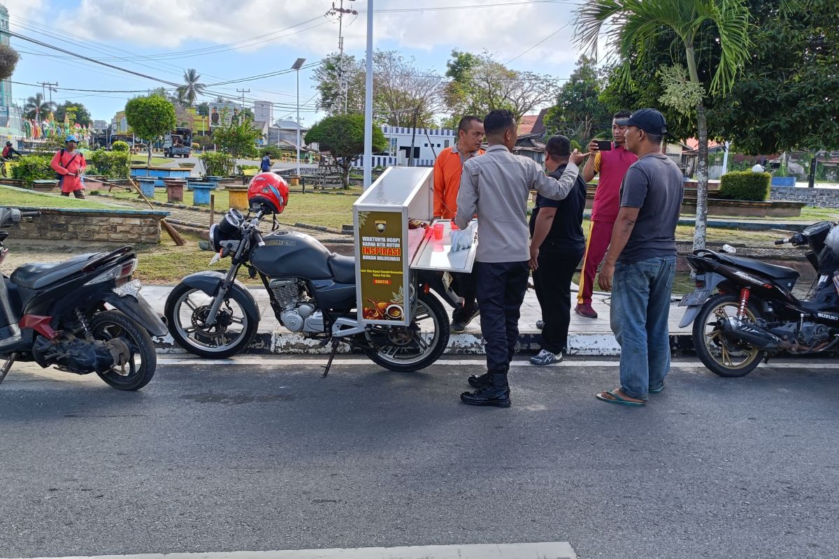 Polres Lingga pererat komunikasi dengan masyarakat melalui kopi keliling
