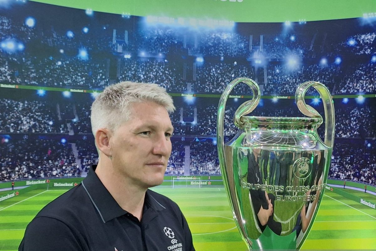 Bastian Schweinsteiger belum berpikir jadi pelatih