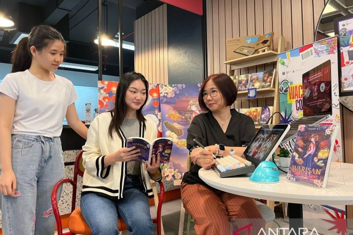 Dosen UC angkat budaya Tionghoa-Indonesia lewat novel fantasi