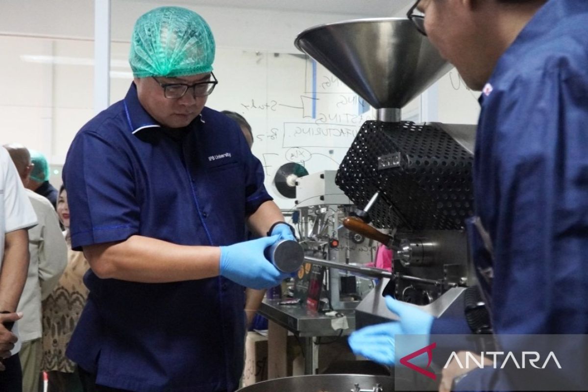 Sekolah Vokasi IPB University gandeng Inti Gravfarm luncurkan 