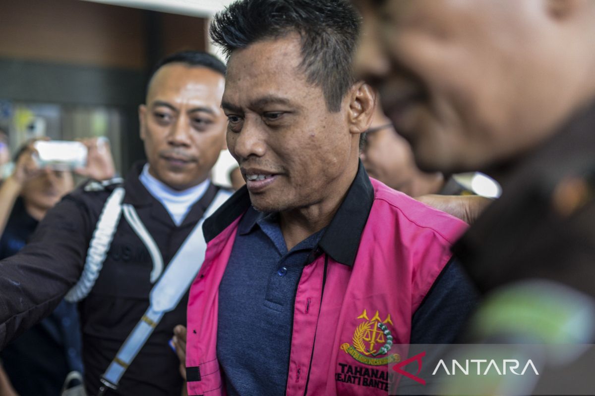 Kejati Banten tahan Kadis LH Kota Tangsel