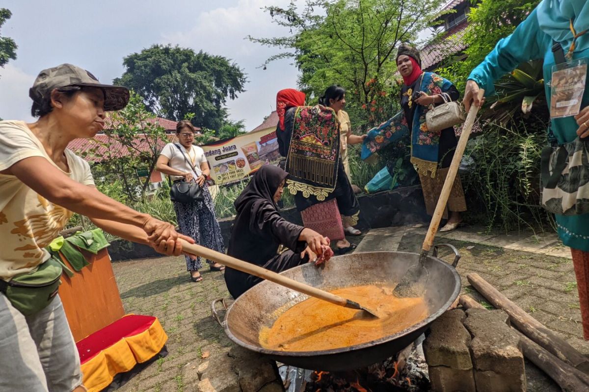 UI lestarikan budaya Minangkabau melalui Festival Marandang