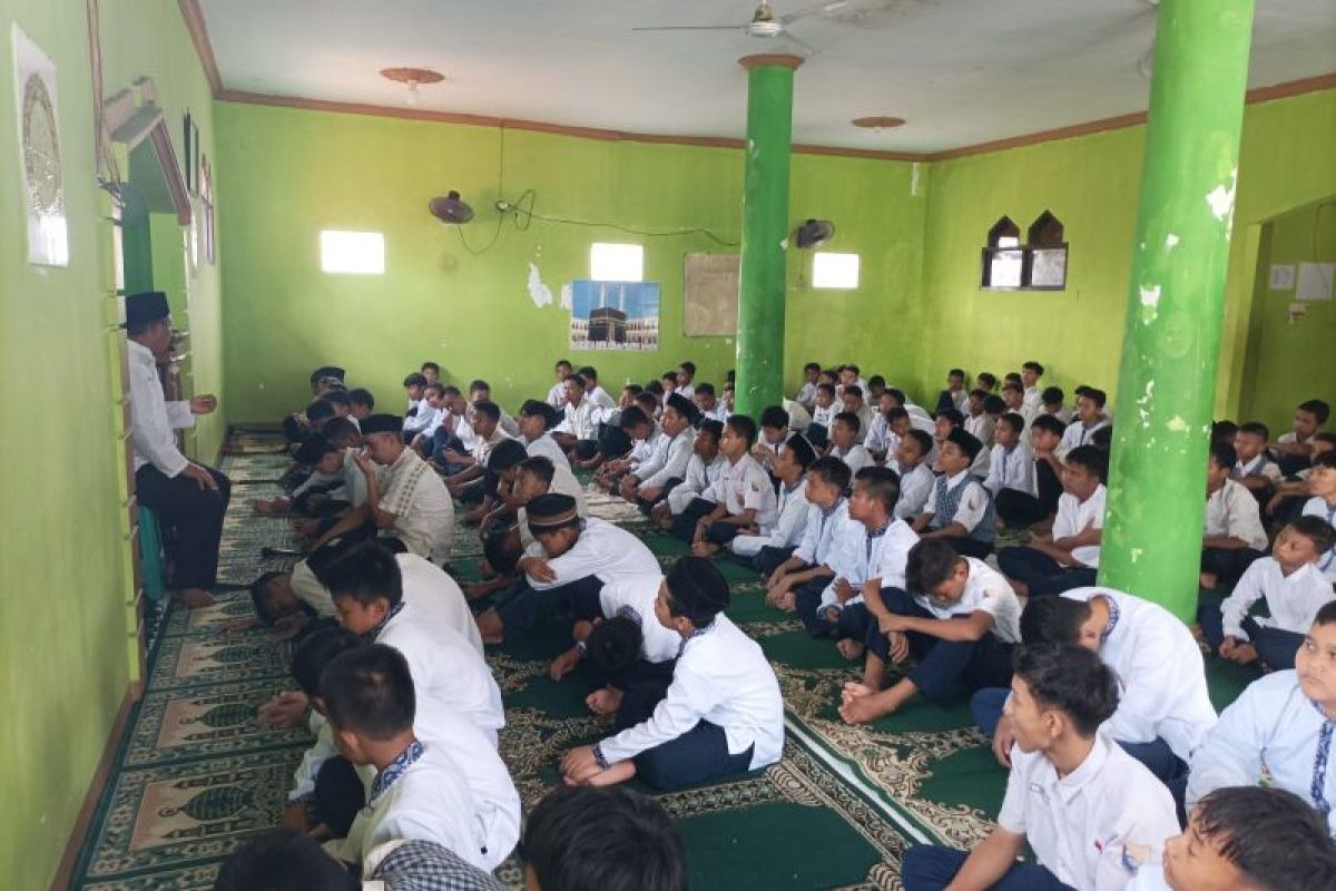 Lebak minta sekolah cetak siswa berkarakter iman dan taqwa