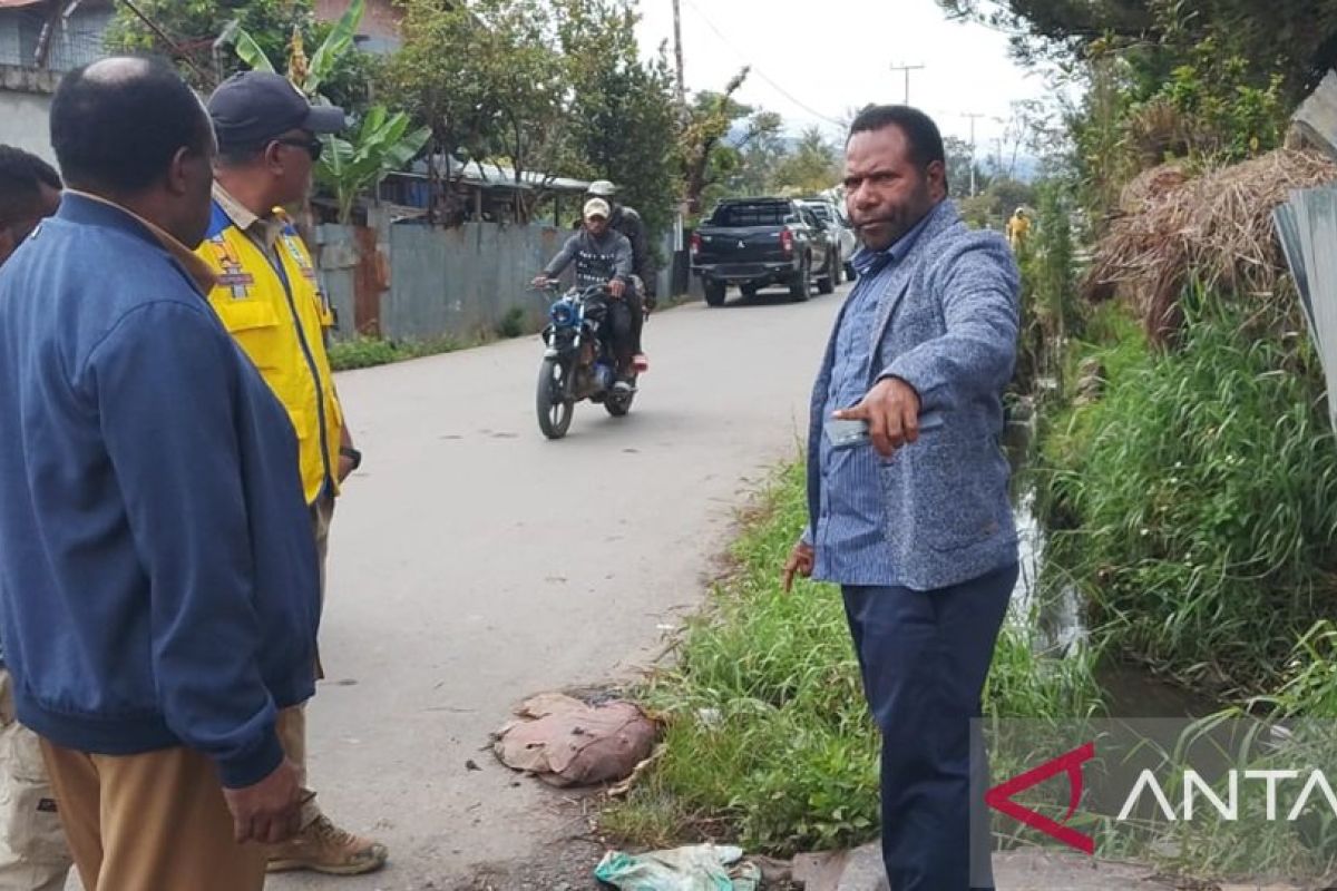 Komisi IV DPRP Papeg berharap pemprov-pusat terlibat penanganan banjir