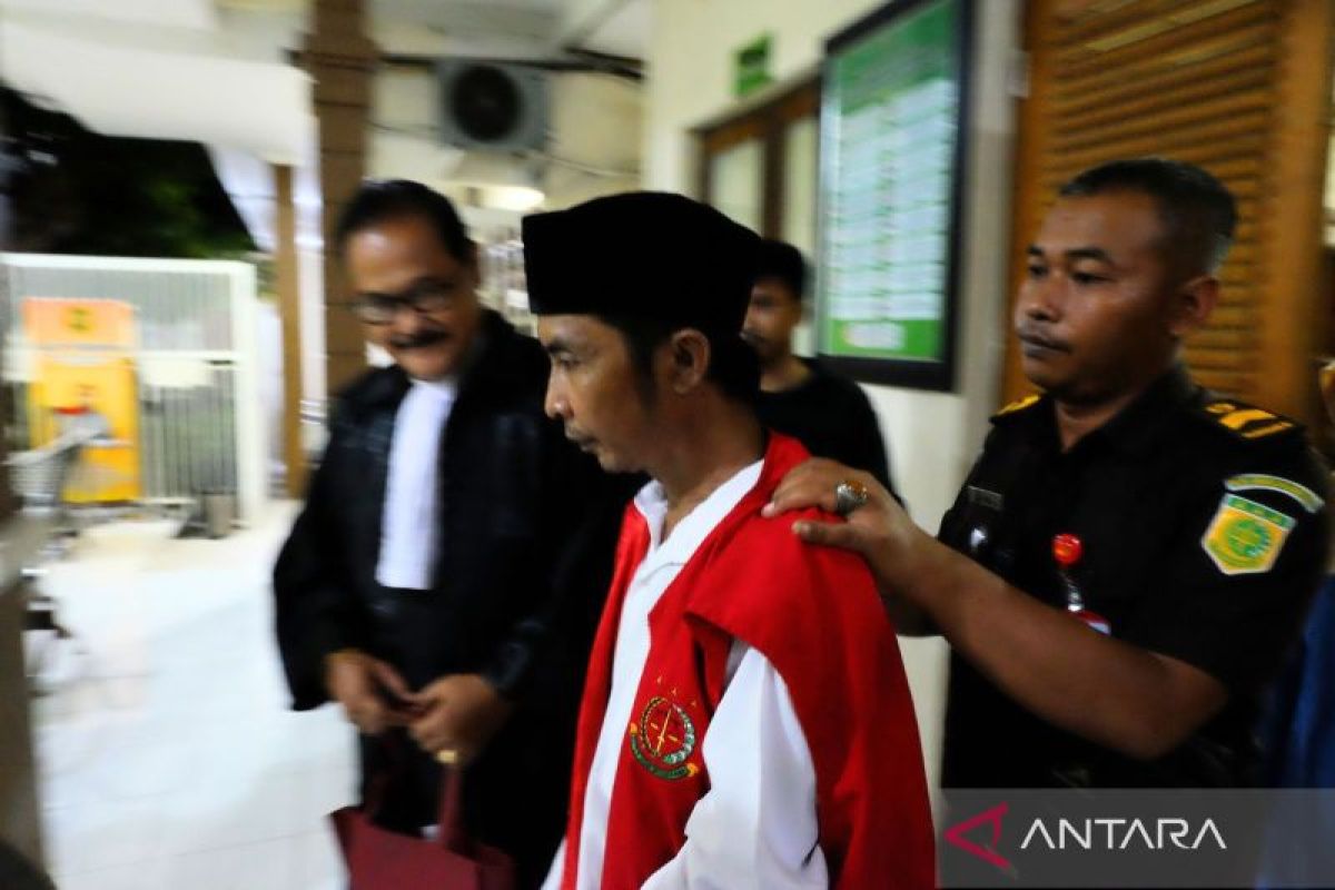 Kurir 30 kg sabu di Surabaya dituntut penjara seumur