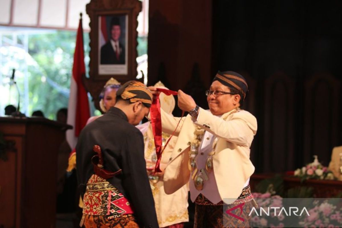 ISI Solo luluskan lebih dari 100 wisudawan  cum laude periode pertama