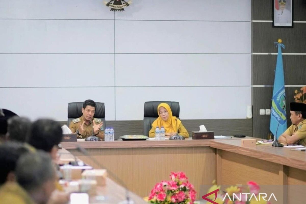 Bupati Dompu percepat pembentukan Koprasi Desa Merah Putih