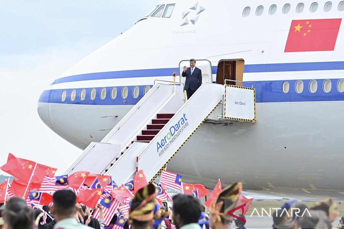 Xi Jinping tiba di Malaysia untuk kunjungan kenegaraan