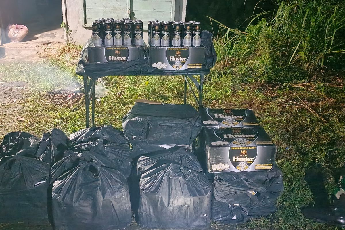 Satgas Pamtas gagalkan penyelundupan 360 botol miras