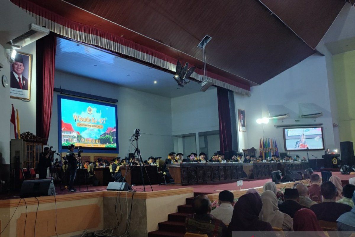 Unsri Palembang wisuda 1.346 mahasiswa sebagian besar cumlaude